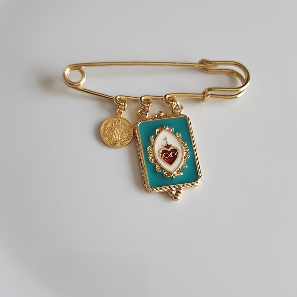 Handmade Jewelry - Elegant Gold and Teal Brooch with Heart Charm